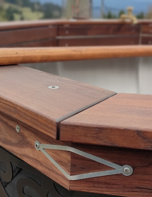 zbliżenie na wykończenie wanny